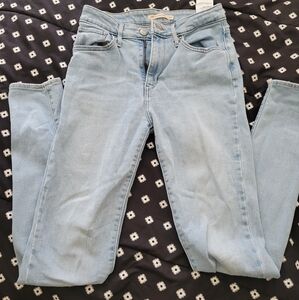Levis 721 High Rise Skinny Jeans